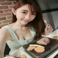 �����